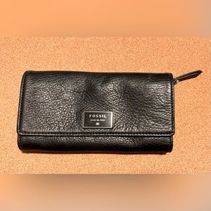 Fossil wallet